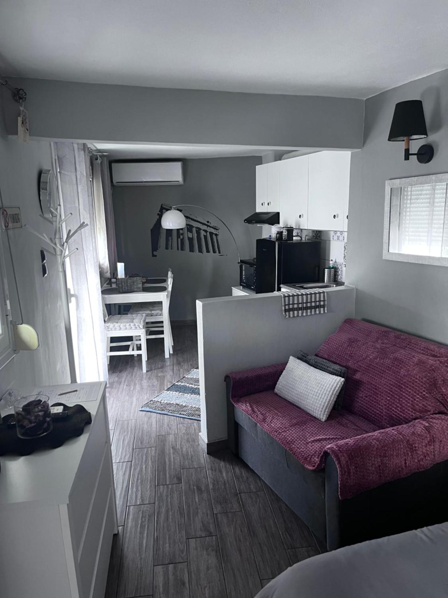 Cozy Studio Apartment In The Heart Of Athens Ngoại thất bức ảnh